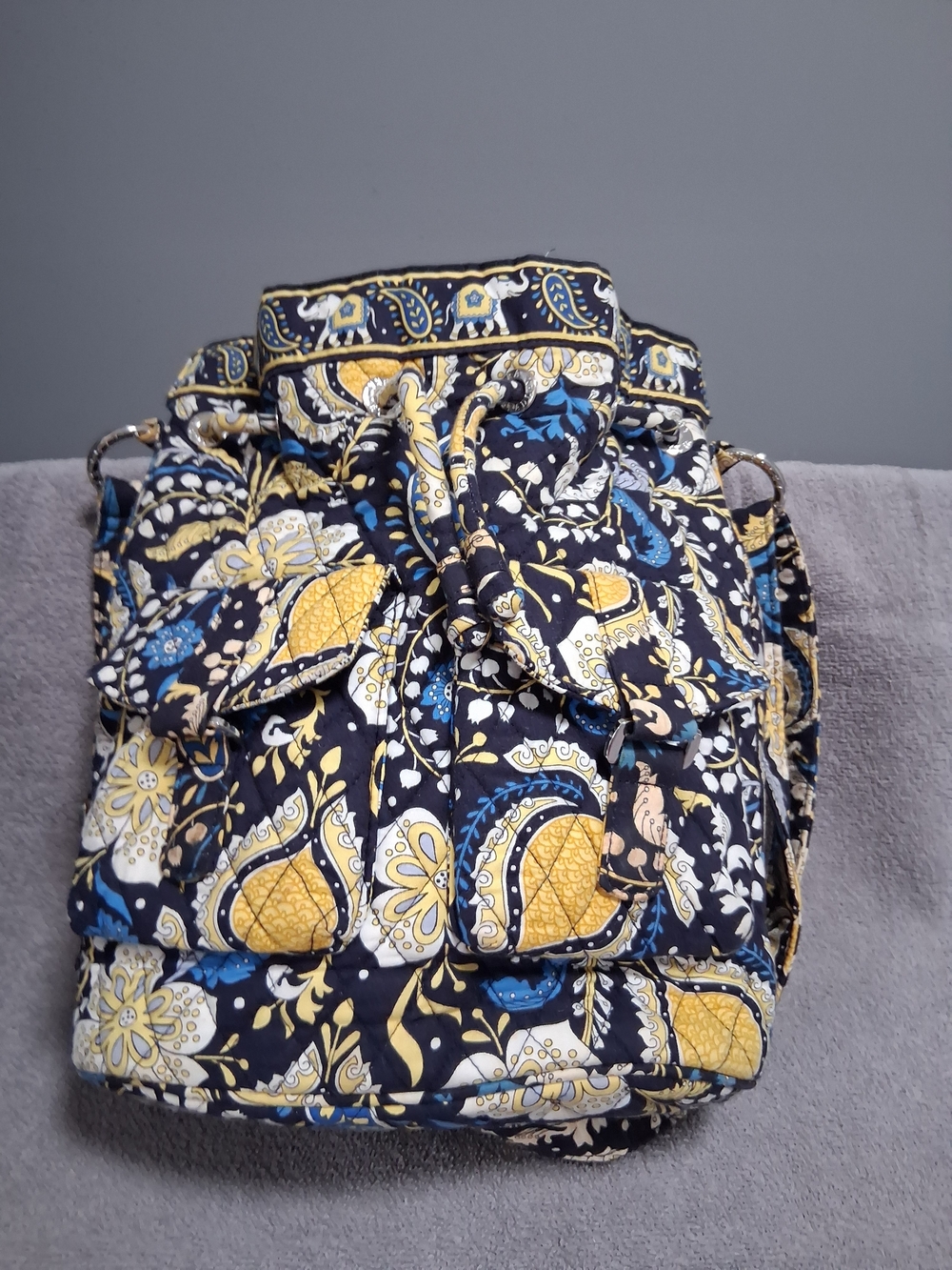 Vera Bradley Ellie Blue & Yellow Elephant Drawstring Crossbody Bag flap pockets - Picture 3 of 11